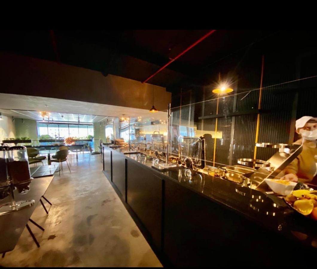Royal Panorama Courtyard Batumi Ξενοδοχείο Εξωτερικό φωτογραφία
